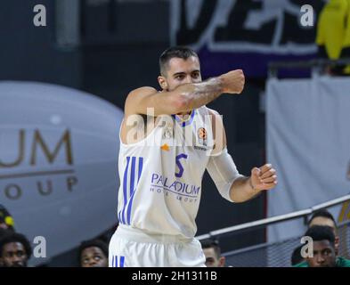 Madrid, Espagne.15 octobre 2021.Turkish Airlines EuroLeague Basketball; Real Madrid versus Panathinaikos OPAP Athènes; Alberto Abalde (Real Madrid Baloncesto) crédit: Action plus Sports/Alay Live News Banque D'Images