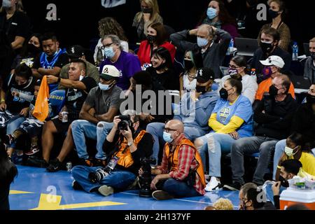 Chicago, États-Unis.15 octobre 2021.Les palyeurs d'ours de Chicago participent au match de finale de la WNBA 3 le 15 octobre 2021 à Wintrust Arena crédit: SPP Sport Press photo./Alamy Live News Banque D'Images