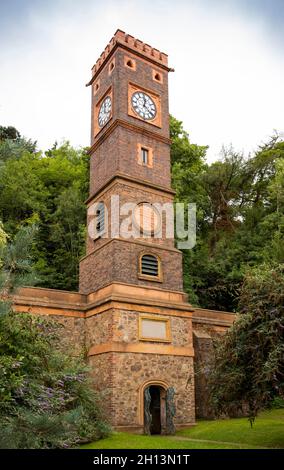 Royaume-Uni, Angleterre, Worcestershire, Great Malvern, North Malvern Road,1901 Tour de l'horloge-citerne érigée en puits pour commémorer le couronnement d'Edward VII Banque D'Images