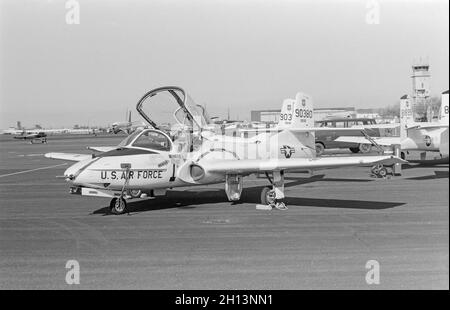 Un Cessna T-37B entraîneur de jet primaire de l'USAF, United States Air Force.Photon pris le 6 mai 1977.Numéro de série 90380. Banque D'Images