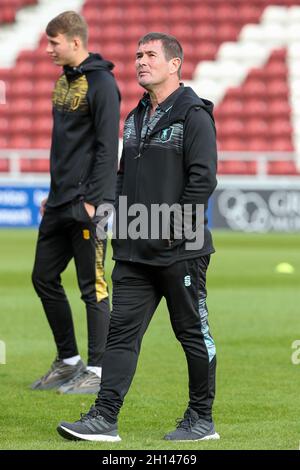 Northampton, Royaume-Uni.16 octobre 2021.Nigel Clough, directeur de Mansfield Town, avant le match Sky Bet League 2 entre Northampton Town et Mansfield Town au PTS Academy Stadium, Northampton, le samedi 16 octobre 2021.(Credit: John Cripps | MI News) Credit: MI News & Sport /Alay Live News Banque D'Images