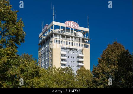 Allemagne, Velbert, Velbert-Mitte, Bergisches Land, Niederbergisches Land,Niederberg, Rhénanie-du-Nord-Westphalie, NRW, Nouvelle tour d'eau BKS Highrise avec des appartements disposés autour de la tour d'eau Banque D'Images