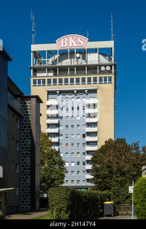 Allemagne, Velbert, Velbert-Mitte, Bergisches Land, Niederbergisches Land,Niederberg, Rhénanie-du-Nord-Westphalie, NRW, Nouvelle tour d'eau BKS Highrise avec des appartements disposés autour de la tour d'eau Banque D'Images