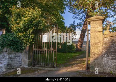 L'église paroissiale de St Edmund Castleton dans le pic Didtrict. Banque D'Images