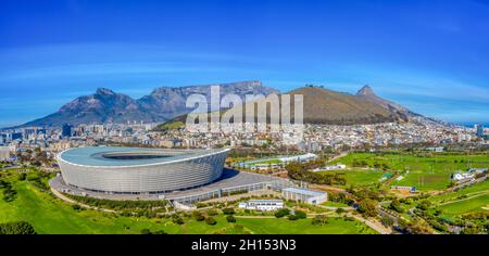 Une vue aérienne de la capitale législative d'Afrique du Sud, la ville pittoresque de Cape Town Banque D'Images