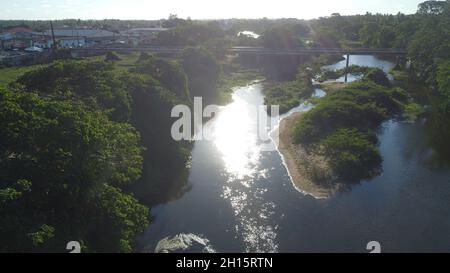 conde, bahia, brésil - 9 octobre 2021 : vue sur le lit sec de la rivière Itapicuru dans la ville de Conde. Banque D'Images