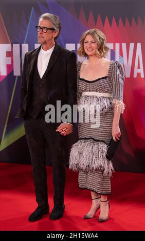 LONDRES, ANGLETERRE - OCTOBRE 15 : Alan Ruck et Mireille Enos assistent à la première de 'concession' au Royaume-Uni lors du 65e BFI London film Festival au Royal Banque D'Images