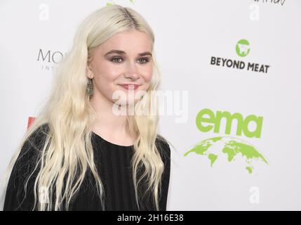 Los Angeles, États-Unis.16 octobre 2021.Harlow Jane arrive au Gala 2021 des prix de l'Association des médias environnementaux (EMA) qui s'est tenu à la boîte de vitesses LA à Van Nuys, CA, le samedi 16 octobre 2021.(Photo par Sthanlee B. Mirador/Sipa USA) crédit: SIPA USA/Alay Live News Banque D'Images