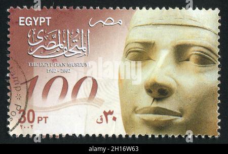 ÉGYPTE - VERS 2002: Timbre imprimé par l'Égypte, montre le buste, vers 2002 Banque D'Images