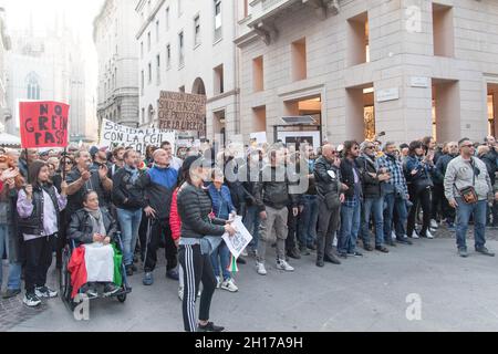 Milan, Italie 16 octobre 2021 - pas de protestation de passage vert ' à Milan Italie crédit: Gaetano Piazzolla Banque D'Images