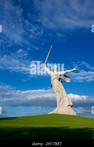 VOLGOGRAD, RUSSIE - 05 juin 2021 : la mère patrie appelle. Monument le 05 juin 2021 à Volgograd, Russie.Le monument commémoratif a été construit en 19 Banque D'Images