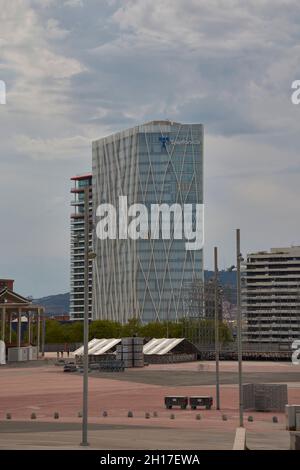 Tour zéro diagonal, siège du Groupe Telefonica à Barcelone, Catalogne, Espagne Banque D'Images