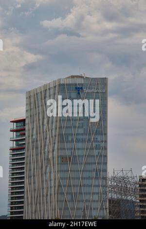 Tour zéro diagonal, siège du Groupe Telefonica à Barcelone, Catalogne, Espagne Banque D'Images