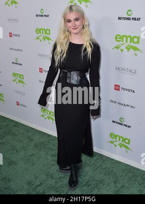Van Nuys, États-Unis.16 octobre 2021.VAN NUYS, LOS ANGELES, CALIFORNIE, États-Unis - OCTOBRE 16 : l'actrice Harlow Jane Arquette arrive au Gala 2021 des prix de l'Environmental Media Association (EMA) qui s'est tenu à LA BOÎTE DE VITESSES LA le 16 octobre 2021 à Van Nuys, Los Angeles, Californie, États-Unis.( Credit: Image Press Agency/Alamy Live News Banque D'Images