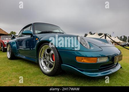 DK Engineering - Porsche 911 (993) GT exposée au Concours d'élégance qui s'est tenu au Palais de Blenheim le 5 septembre 2021 Banque D'Images