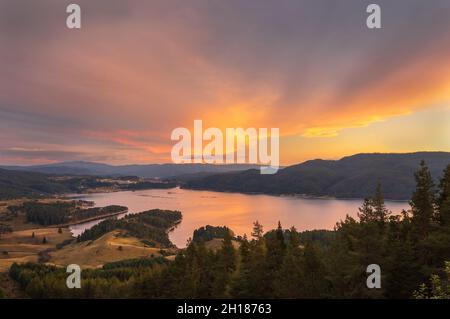 Barrage de Dospat, Bulgarie Banque D'Images