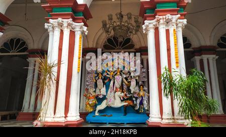 Le Shakti suprême, Maa Durga, est adoré dans la religion hindoue Banque D'Images