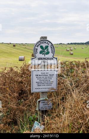 Le National Trust place porte le nom de Sheringham Park, espace ouvert et champs à Weybourne sur la côte nord de Norfolk, East Anglia, Angleterre Banque D'Images