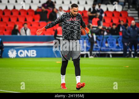 Paris, France, France.15 octobre 2021.Gianluigi DONNARUMMA de PSG lors du match de la Ligue 1 entre Paris Saint-Germain (PSG) et Angers SCO au stade du Parc des Princes, le 15 octobre 2021 à Paris, France.(Image de crédit : © Matthieu Mirville/ZUMA Press Wire) Banque D'Images