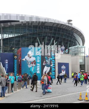 Vue d'ensemble du Tottenham Hotspur Stadium avant le match de la NFL Interntaional Series entre les Dolphins de Miami et les Jacksonville Jaguars Banque D'Images