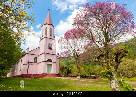 Église avec clocher, Nova Petrópolis, Rio Grande do Sul, Brésil Banque D'Images