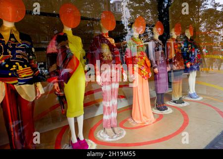 Vitrine de Selfridges Flagship Store à Oxford Street Londres, Royaume-Uni Banque D'Images
