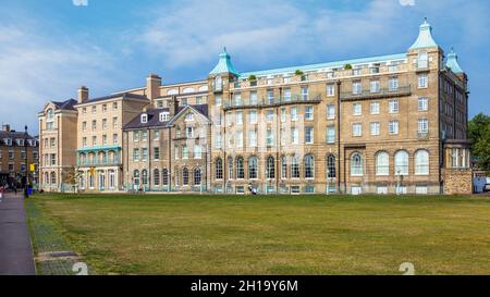 University Arms Hotel de Parker's Piece à Cambridge, Angleterre. Banque D'Images