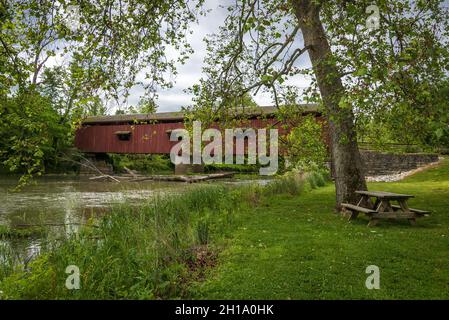 Pont couvert de cataracte Falls - Spencer, Indiana Banque D'Images