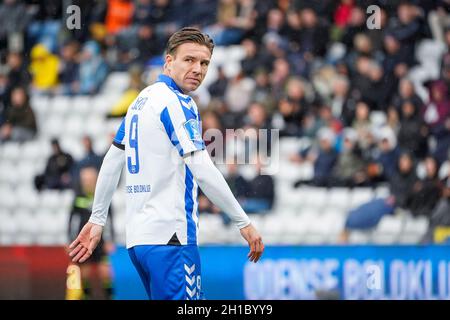 Odense, Danemark.17 octobre 2021.Mart Lieder (9) d'OB observé pendant le match 3F Superliga entre Odense Boldklub et Randers FC au Parc d'énergie nature d'Odense.(Crédit photo : Gonzales photo/Alamy Live News Banque D'Images