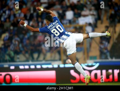 MASSAMA, PORTUGAL - OCTOBRE 15: Evanilson du FC Porto en action, pendant le match de la coupe portugaise entre le SU Sintrense et le FC Porto au Complexo Desportivo do Real SC le 15 octobre 2021 à Massama, Portugal.(Support MB) Banque D'Images