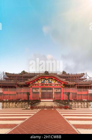 Le Château de Shuri Shuri dans le quartier de Naha, capitale de la préfecture d'Okinawa, Japon. Banque D'Images