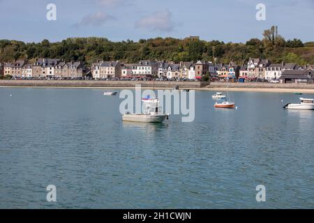 Cancale, France - 15 septembre 2018 : Cancale, port de pêche et de la production des huîtres célèbre ville située à l'extrémité ouest de la baie du Mont Saint-Mic Banque D'Images