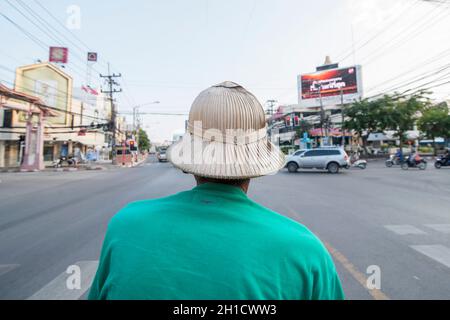 Un vélo riksha dans la ville de Hua Hin dans la province de Prachuap Khiri Khan en Thaïlande. Thaïlande, Hua Hin, novembre 2019 Banque D'Images