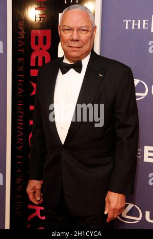 **PHOTO DE FICHIER** Colin Powell meurt de complications de Covid.WASHINGTON, DC - JANVIER 14: Colin Powell arrive au BET Honors 2012 au Warner Theatre, le 14 janvier 2012 à Washington, DC Star Shooter/Mediapunchinc Banque D'Images