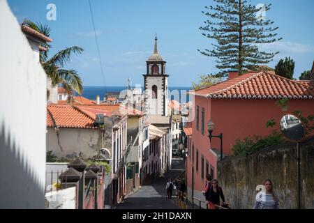 L'église de Sao Pedro dans le centre ville de Funchal sur l'île de Madère du Portugal. Portugal, Madère, avril 2018 Banque D'Images