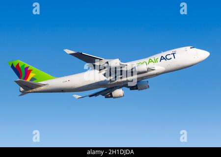 Francfort, Allemagne – 7 avril 2020 : AVION BOEING 747-400 ERF DE ACT MyCargo Airlines à l'aéroport de Francfort (FRA) en Allemagne. Boeing est un aéroport américain Banque D'Images