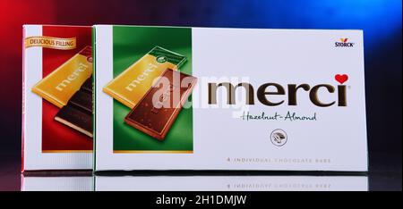 POZNAN, POL - APR 7, 2020: Box de Merci, une marque européenne de bonbons au chocolat produite par la société allemande August Storck KG, dont le siège est à Berlin Banque D'Images