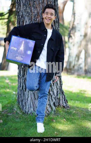 Madrid, Espagne.18 octobre 2021.Le chanteur Levi Diaz pose lors de sa présentation de lui en tant que représentant de l'Espagne pour l'Eurovision Junior 2021 à Madrid.(Photo par Atilano Garcia/SOPA Images/Sipa USA) crédit: SIPA USA/Alay Live News Banque D'Images