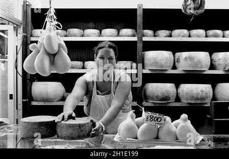 - Cagliari (Sardaigne), mercato comunale di San Benedetto - Cagliari (Sardaigne), marché municipal de San Benedetto Banque D'Images