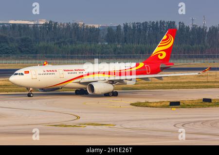 Pékin, Chine – 2 octobre 2019 : avion Airbus A330-200 de Hainan Airlines à l'aéroport de Beijing Capital (PEK) en Chine. Airbus est un avion européen ma Banque D'Images