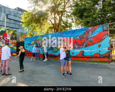 Miami, États-Unis d'Amérique - 30 novembre 2019: The People at Art Wynwood à Miami, États-Unis.Wynwood est un quartier de Miami en Floride qui a un s. Banque D'Images