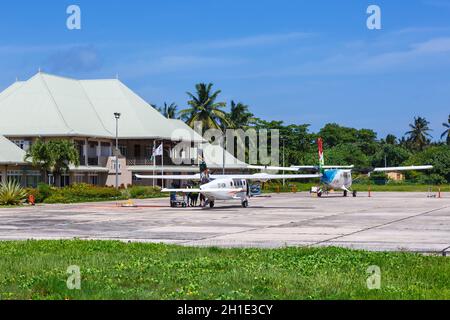 Praslin, Seychelles – 5 février 2020 : terminal de l'aéroport de Praslin (PRI) aux Seychelles. Banque D'Images