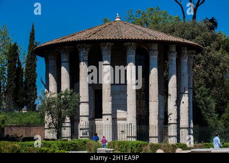 ROME, ITALIE - Avril 2018 : le Temple d'Hercule Victor ou Hercules Olivarius un temple romain, à Piazza Bocca della Verita dans la zone du Forum Bo Banque D'Images