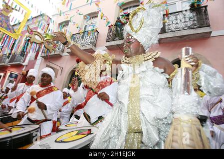 salvador, bahia / brésil - 13 février 2015: Des membres de la bande Olodum sont vus lors d'une présentation du siège de l'entité dans le Pelourinho Banque D'Images