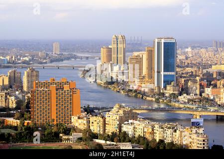 Le Caire, Egypte - 25 février : la Banque nationale d'Égypte au Caire le 25 février, 2010. Banque nationale de big blue au Caire, Egypte Banque D'Images