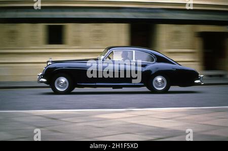 1951 Bentley Continental en voiture à l'Albert Hall Kensington Londres Banque D'Images