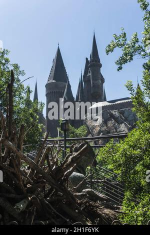 Orlando, Floride, USA - Mai 09, 2018 : Le Château de Poudlard au monde magique de Harry Potter dans l'île d'aventure de Universal Studios Orlando. L'Uni Banque D'Images