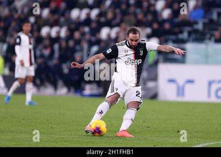 Torino, Italie. 19 janvier 2020. Italien de série A. la Juventus FC vs Parma Calcio. Gonzalo Higuain de la Juventus FC. Banque D'Images