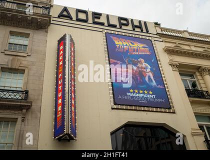 Londres - 2021 octobre : Retour vers l'avenir - la comédie musicale au théâtre Adelphi.Un spectacle de l'extrémité ouest du film du culte classique des années 80. Banque D'Images