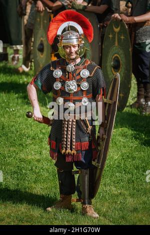 Alba Iulia, Roumanie - 04 mai 2019 : légionnaire romaine pendant le festival Apulum romain 'Revolta'. Banque D'Images